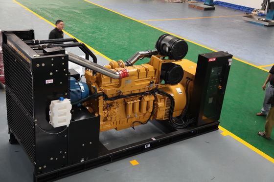 Conjunto de generadores paralelos de 500 kW para aplicaciones de trabajo pesado y alta carga
